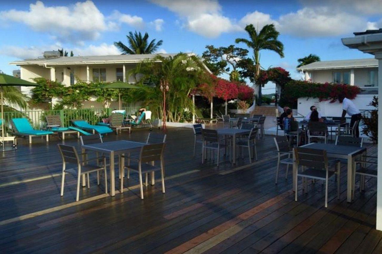 Trade Winds Hotel Dickenson Bay Kültér fotó